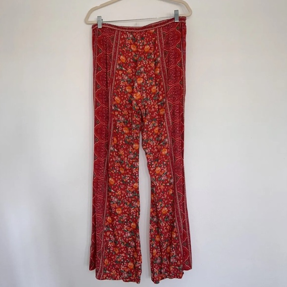 Tulle and Batiste Jamawar Rose Flair Pant - Picture 4 of 4